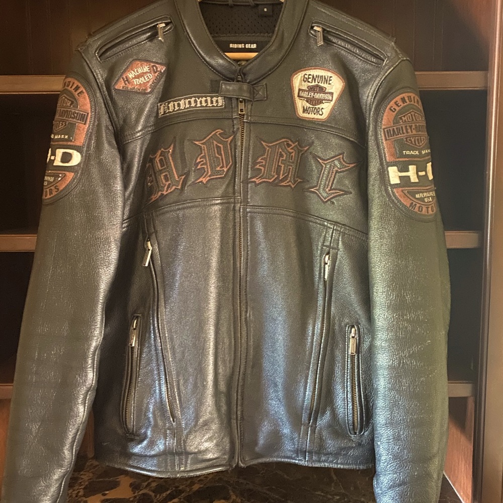Vintage Limited edition Men’s H.D. leather jacket.